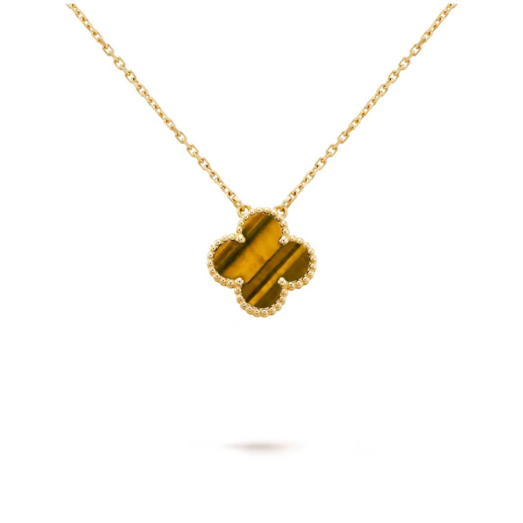 VCA 1 motif necklace