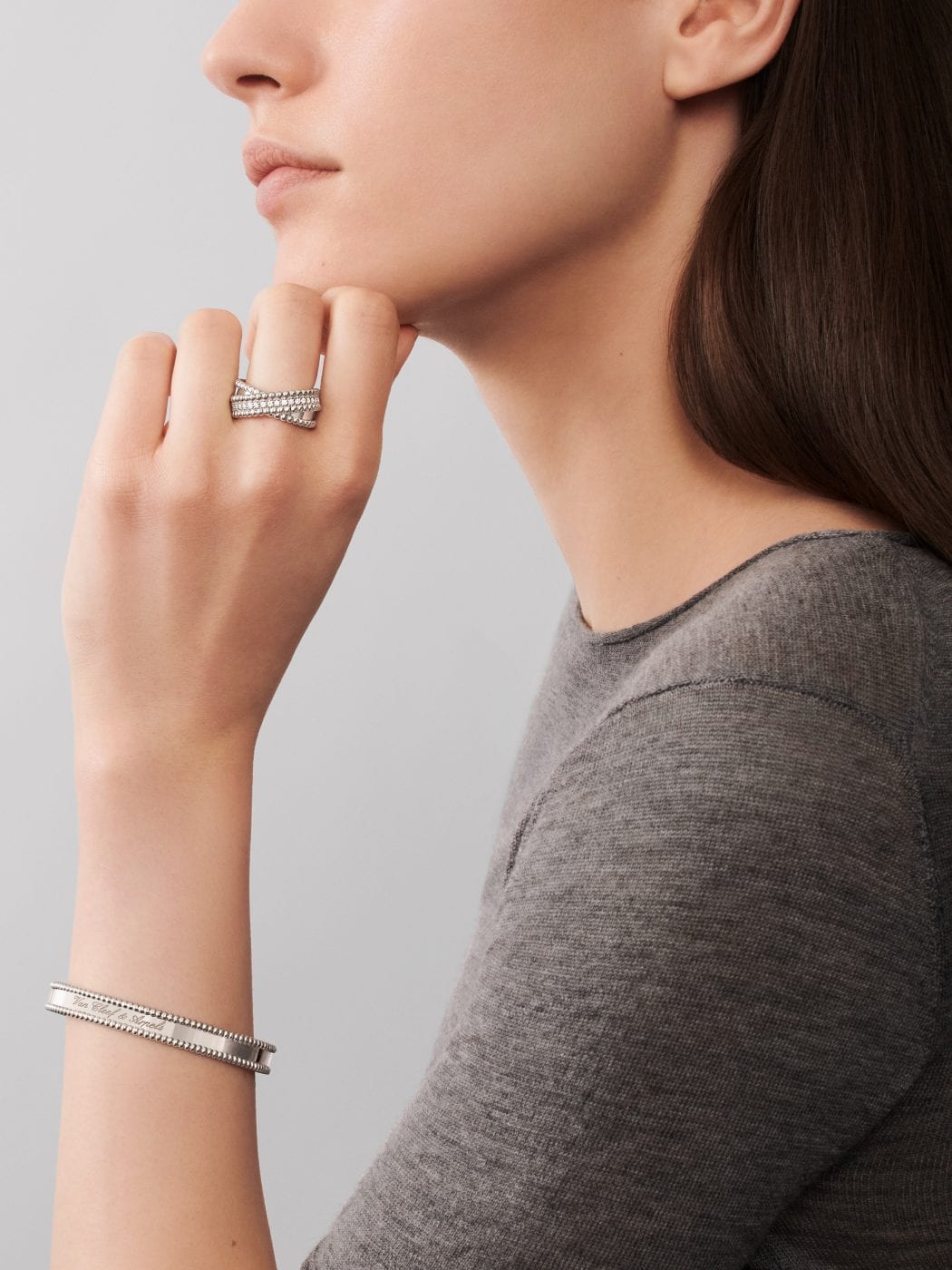 VCA Perlée diamonds duo ring