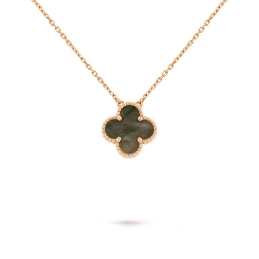 VCA 1 motif necklace
