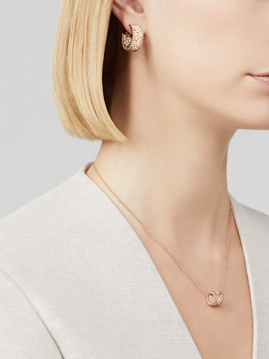 VCA Perlée clovers earrings